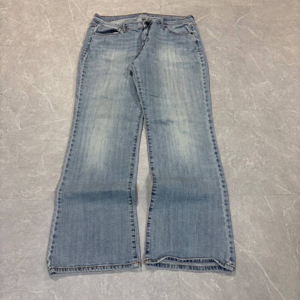 Old Navy Womens Light Wash Bootcut Jeans Blue Denim Size 10 Short 4270